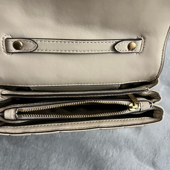 Tory Burch Kira Square Bag - Picture 5 of 7